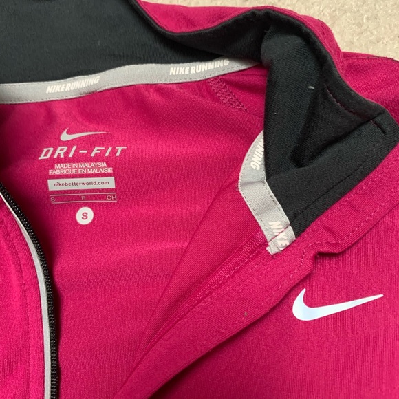 Nike half zip running top - Picture 4 of 4